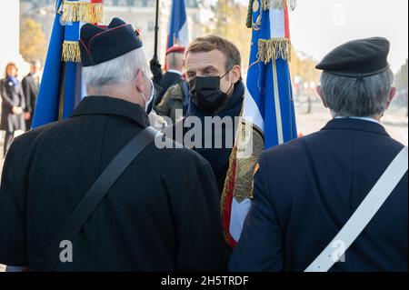 Emmanuel Macron nimmt am 11. November 2021 an der 103. Jahrestages des Waffenstillstands am 11. November 1918 im Arc de Triomphe in Paris, Frankreich, Teil. Foto von Laurent Zabulon / ABACAPRESS.COM Stockfoto