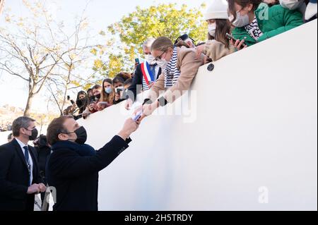 Emmanuel Macron nimmt am 11. November 2021 an der 103. Jahrestages des Waffenstillstands am 11. November 1918 im Arc de Triomphe in Paris, Frankreich, Teil. Foto von Laurent Zabulon / ABACAPRESS.COM Stockfoto