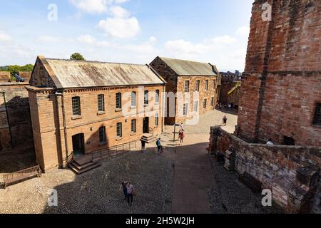 Carlisle Castle - Blick auf die Keep und Out Gebäude innerhalb der mittelalterlichen 11th Jahrhundert Burgmauern, Carlisle, Cumbria England Großbritannien Stockfoto