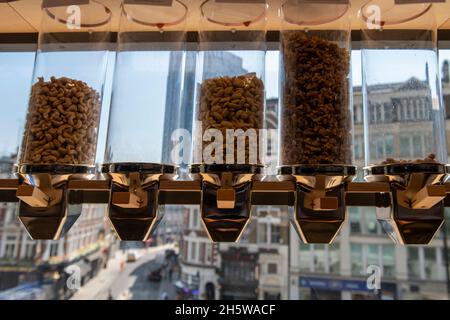 Eataly in London, eine italienische Lebensmittelhalle in der Nähe des Bahnhofs Liverpool Street Stockfoto