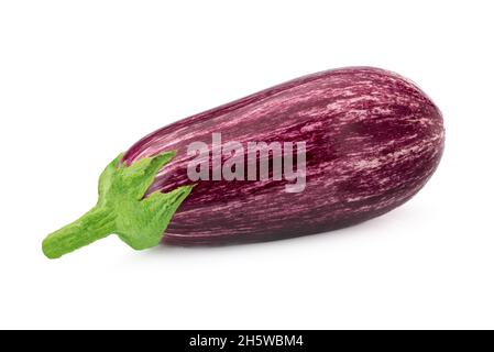 Gestreifte Aubergine (listada de Gandia oder Zebrina) isoliert auf weißem Hintergrund. Stockfoto