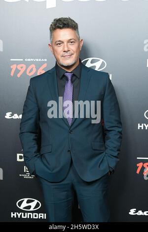 Madrid, Spanien. November 2021. Alejandro Sanz nimmt 2021 am Teatro Barcelo in Madrid an der Auszeichnung „Hombres Esquire“ Teil. (Foto: Atilano Garcia/SOPA Images/Sipa USA) Quelle: SIPA USA/Alamy Live News Stockfoto