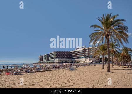 Der Strand Postiguet, oder einfach El Postiguet, befindet sich in der spanischen Stadt Alicante, im Viertel Ensanche, Valencia, Spanien, Europa Stockfoto