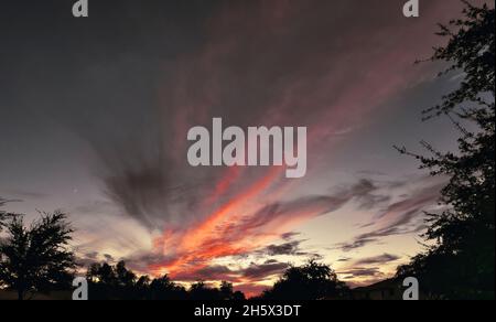 Abendhimmel mit mehreren Farben Stockfoto