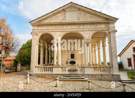 Die Kapelle auf dem Rosenkranzweg des Heiligen Berges von Varese, Lombardei, Italien Stockfoto