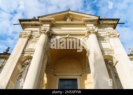 Die Kapelle auf dem Rosenkranzweg des Heiligen Berges von Varese, Lombardei, Italien Stockfoto