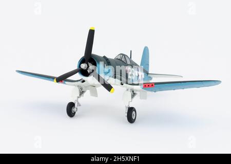 Corgi Aviation Archive Collection Ausstellungsflugzeug vom Typ Corsair 1/72 aus Metalldruckguss, Vought F4U-1A Stockfoto