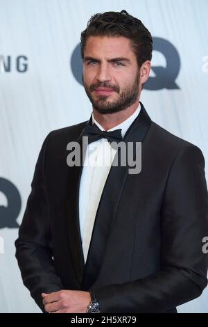 Madrid. Spanien. 20211111, Maxi Iglesias nimmt am 11. November 2021 an der 20. Ausgabe der GQ Men of the Year Awards im Palace Hotel in Madrid Teil. Quelle: MPG/Alamy Live News Stockfoto