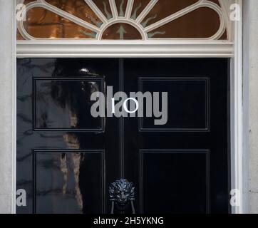 Vorderseite der Downing Street 10 in Westminster, im Zentrum von London. Heimat des britischen Premierministers. Kredit: malcolm Park/Alamy Stockfoto