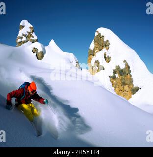 FRANKREICH, LA PLAGNE, SAVOY ( 73 ), SKI ABSEITS DER PISTE Stockfoto