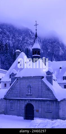FRANKREICH, ISERE ( 38 ), SAINT PIERRE DE CHARTREUSE, DER NATURPARK VON CHARTREUSE VOR DEM KLOSTER GRANDE CHARTREUSE Stockfoto