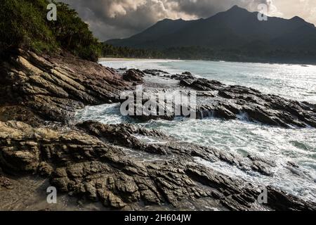 Juli 2017. Sabong Beach in Puerto Princesa ist ein wichtiges Touristenziel auf den südlichen Philippinen. Sabong Beach, Puerto Princesa, Palawan, Philippinen. Stockfoto