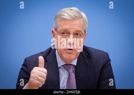 Berlin, Deutschland. November 2021. Norbert Röttgen, CDU-Bundestagsabgeordneter, zu seiner Kandidatur als Bundespräsident der CDU. Quelle: Kay Nietfeld/dpa/Alamy Live News Stockfoto