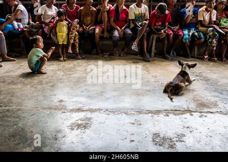 Juli 2017. Community-Meeting. Kayasan, Barangay Tagabinet, Palawan, Philippinen. Stockfoto