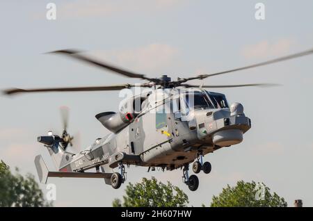 Royal Navy Westland Wildcat HMA2 Hubschrauber ZZ413 beim Royal International Air Tattoo, RAF Fairford, Großbritannien. AgustaWestland AW-159 Wildcat HMA2 Stockfoto