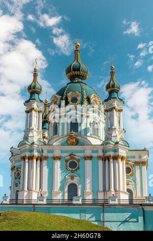 Nahaufnahme der Andreaskirche in Kiew (Kiew), Ukraine. Stockfoto