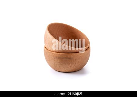 Leere Holz- Schalen auf weißem Hintergrund Stockfoto