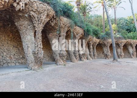 Der berühmte Parc Güell, der vom Architekten Gaudí in der Stadt Barcelona entworfen wurde. Stockfoto