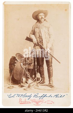 William F. „Buffalo Bill“ Cody – Foto mit Kabinettkarte Stockfoto