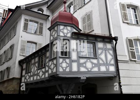 Luzern, Schweiz Altes Fachwerkgebäude an der Bahnhofstrasse in Luzern. Kanton Luzern, Schweiz Stockfoto