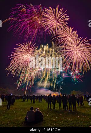 Towneley Hall Bonfire & Fireworks 2021. Fotos von Mark Stinchon Photography. Stockfoto