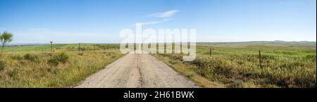 Landschaft des Nationalparks Zona de Interes Regional Llanos de Caceres y Sierra de Fuentes in Stockfoto