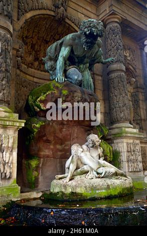 FRANKREICH, SEINE ( 75 ), PARIS, WATERR-QUELLE VON MEDICIS IM JARDIN DU LUXEMBOURG Stockfoto