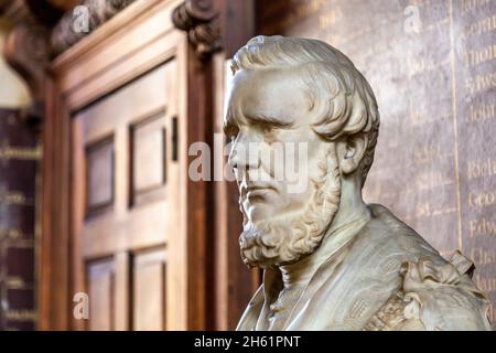 Büste von Sir Sydney Waterlow in der Großen Halle im Nordflügel des St. Bartholomew's Hospital, London, Großbritannien Stockfoto