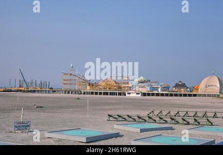 Mariner's Landing Pier, Wildwood, New Jersey; ca. 1978. Stockfoto