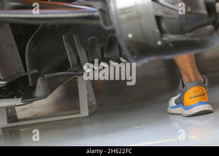 Interlagos, Brasilien. November 2021. 12.11.2021, Autodromo Jose Carlos Pace, Interlagos, FORMEL 1 HEINEKEN GRANDE PREMIO DO BRASIL 2021, im Bild auf der Seitenwand des McLaren F1 Teams Quelle: dpa/Alamy Live News Stockfoto