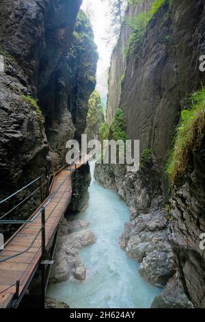 Im unteren Teil der leutaschschlucht auf der bayerischen Seite Stockfoto