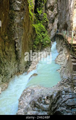 Im unteren Teil der leutaschschlucht auf der bayerischen Seite Stockfoto