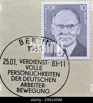 Abgesagte Briefmarke gedruckt von der Deutschen Demokratischen Republik, die das Porträt von Fred Oelssner (1903-1977) zeigt, um 1983. Stockfoto