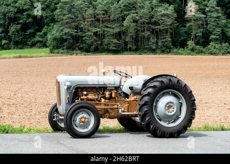 breuberg, hessen, deutschland, massey-ferguson fe 35 Traktor, Hubraum 2550 ccm, 35 ps, Baujahr 1960 Stockfoto