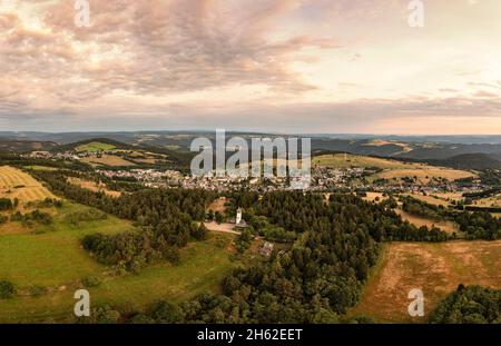 deutschland,thüringen,ländliche Gemeinde schwarzatal,oberweißbach,Aussichtsturm,Landschaft,Wald,Berge Stockfoto
