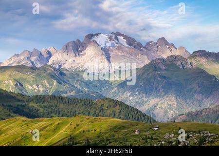 marmolada, höchster Gipfel der dolomiten, an der Grenze zwischen venetien und trentino-Südtirol, Provinzen belluno und trient, italien Stockfoto