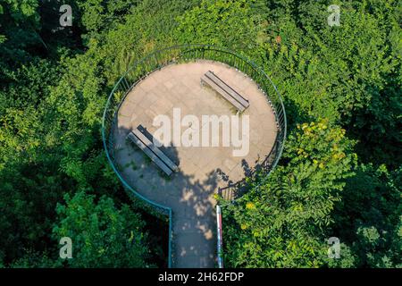 hattingen, Nordrhein-westfalen, deutschland - gethmannscher garten, auch gethmanns garten im Stadtteil blankenstein. aussichtsplattform belvedere, auch Hippietempel genannt. Der Landschaftspark wurde Anfang des 19. Jahrhunderts von carl-friedrich gethmann angelegt. Stockfoto