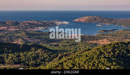 Blick auf die Nordküste, hinter Cap de cavalleria, Bucht von fornells, monte del toro, 357 m, es mercadal, menorca, balearen, spanien, europa Stockfoto