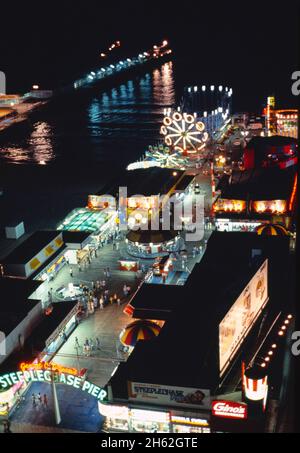 Steeplechase Pier Night, Atlantic City, New Jersey; Ca. 1978. Stockfoto