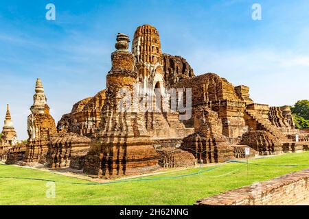 Zentrale Tempelturmruine, Prang, wat mahathat, wat maha That, buddhistischer Tempelkomplex, erbaut 1374 unter König Borommaracha i, ayutthaya historischer Park, ayutthaya, thailand, asien Stockfoto