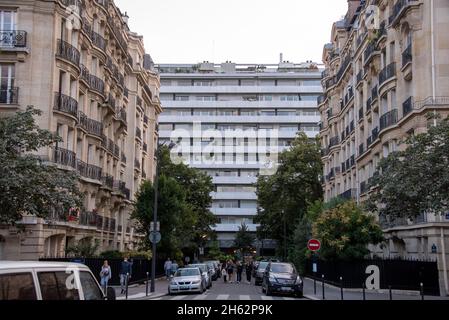 frankreich, paris, traditionelle Mehrfamilienhäuser in der Nähe des eiffelturms Stockfoto