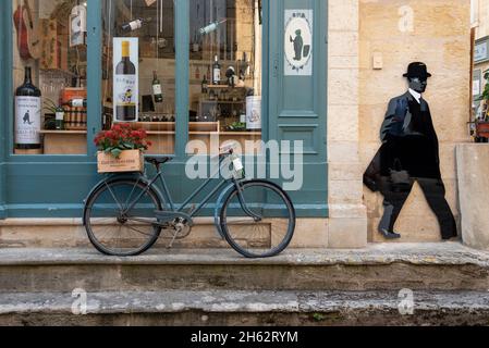 frankreich, Nouvelle-aquitaine, departement gironde, saint emilion, Weinladen in der Altstadt Stockfoto