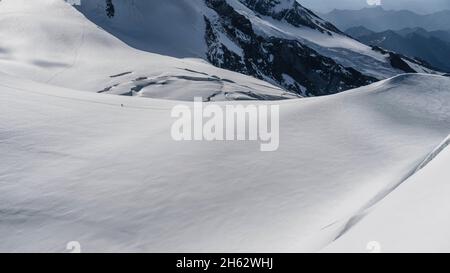 Bergsteiger auf dem Weg zum liskamm Stockfoto