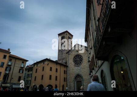 domplatz (piazza del duomo) in como, lombardei, italien Stockfoto