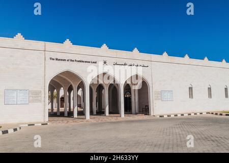 SALALAH, OMAN - 24. FEBRUAR 2017: Das Museum des Weihrauchlandgebäudes in Salalah, Oman Stockfoto