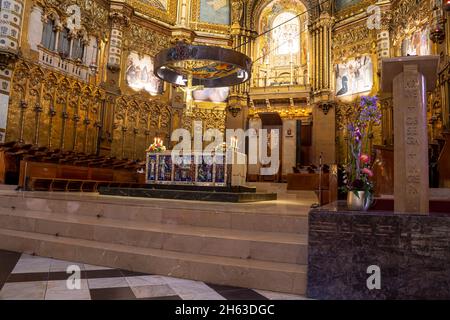 [hdr] monistrol de montserrat, spanien: Innenraum der Kuppel der Basilika von montserrat Stockfoto