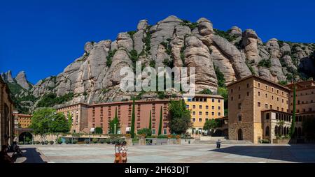 [hdr] kloster montserrat,santa maria de montserrat ist eine benediktinerabtei auf dem Berg montserrat in der Nähe von barcelona. Stockfoto