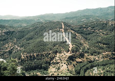 Genießen Sie die herrliche Aussicht von mirador del guarda Forestal in andalusien Stockfoto