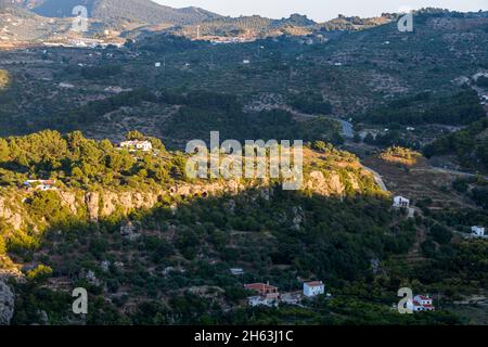 Nur wenige Minuten nach Sonnenaufgang: Pittoreske Landschaft aufgenommen in andalusien, spanien Stockfoto