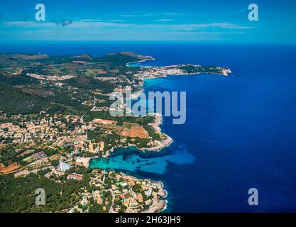 Luftbild, playa n'aladern Strand in der Bucht von Font de sa cala, Hotel alua Soul carolina, capdepera, europa, mallorca, balearen, spanien Stockfoto